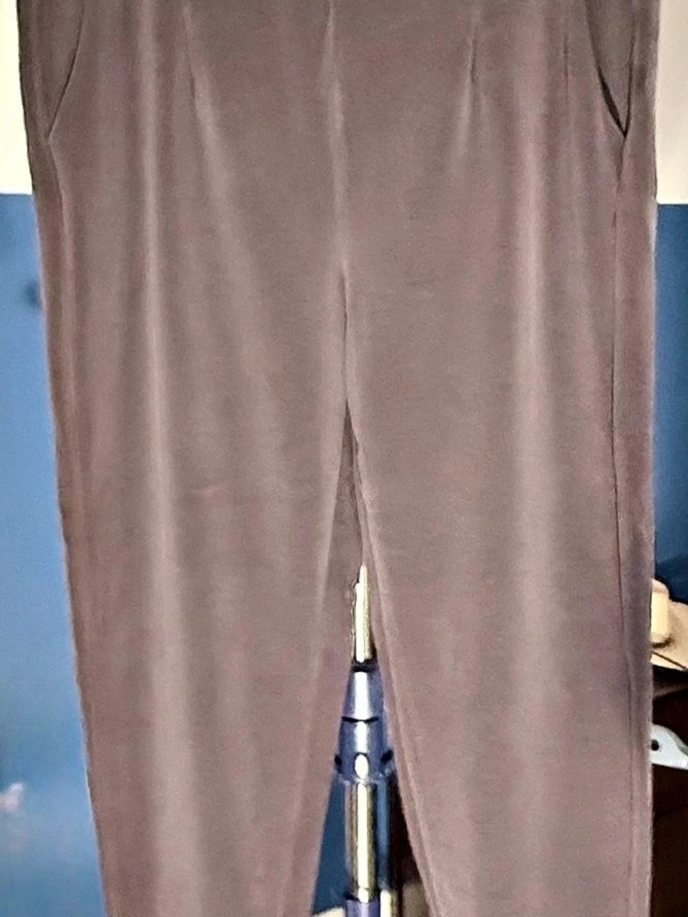 Avia Women’s Large 12-14 Jogger Pants Stretch Activewear Cuffed Ankle